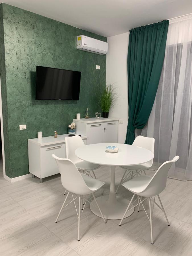 אפרטהוטל מאמאיה Apartament Alexandra מראה חיצוני תמונה